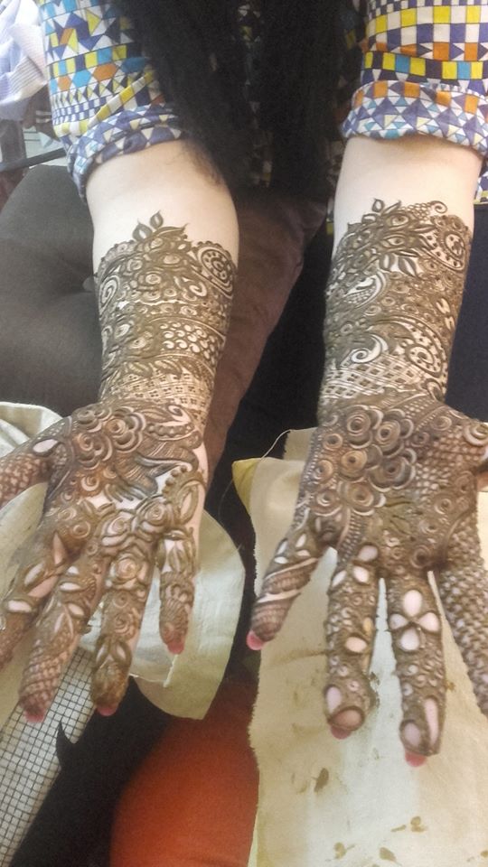 Saiba Khan Mehandi Artist