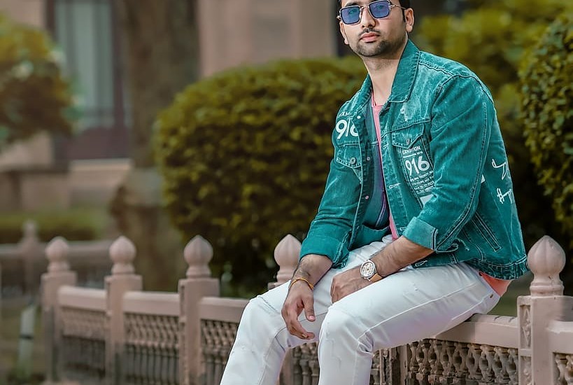 Ravi Gahlot clicks